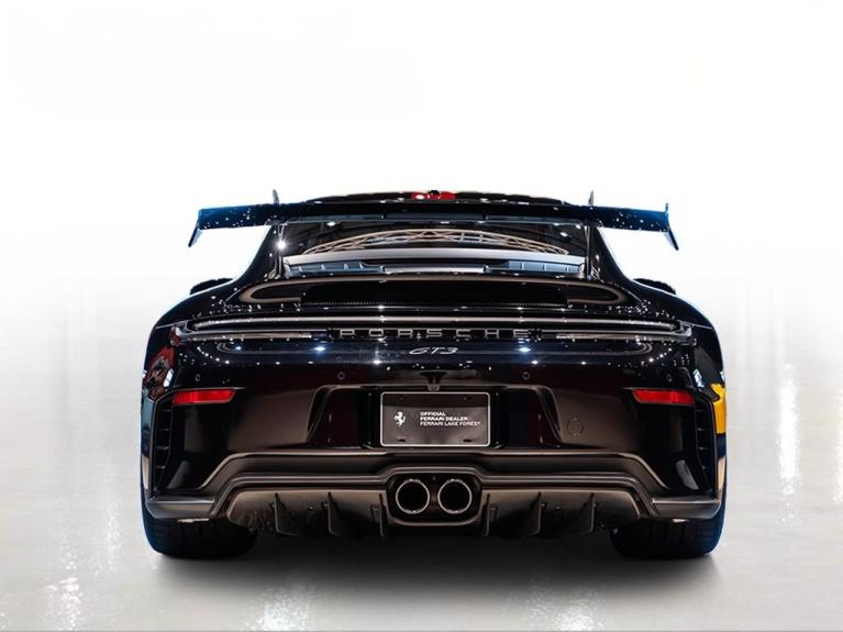 http://www.koenigseggchicago.com/galleria_images/3/3_p11_f.jpg