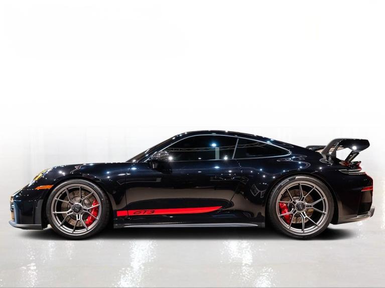 http://www.koenigseggchicago.com/galleria_images/3/3_p3_f.jpg