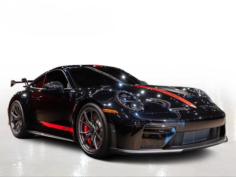 http://www.koenigseggchicago.com/galleria_images/3/3_p8_f.jpg