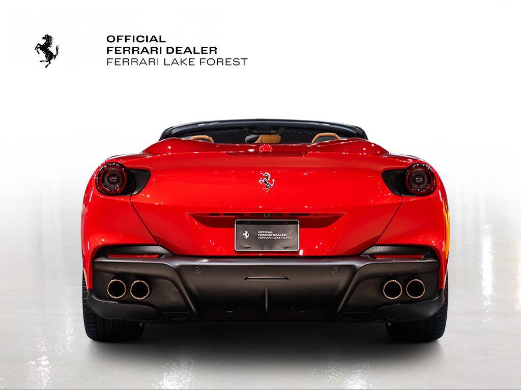 http://www.koenigseggchicago.com/galleria_images/30/30_p11_l.jpg