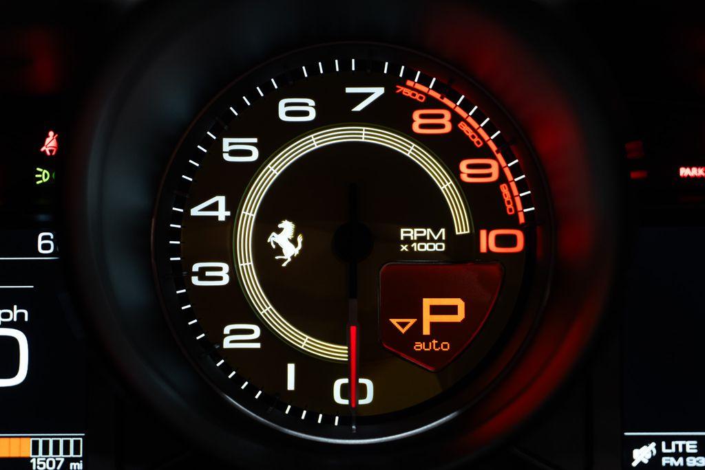 http://www.koenigseggchicago.com/galleria_images/30/30_p27_l.jpg