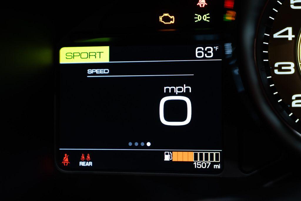 http://www.koenigseggchicago.com/galleria_images/30/30_p28_l.jpg