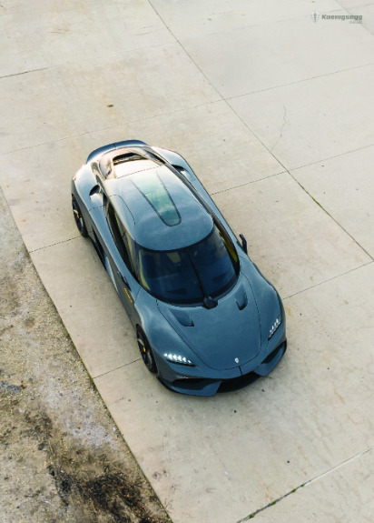 http://www.koenigseggchicago.com/galleria_images/45/45_p15_f.jpg