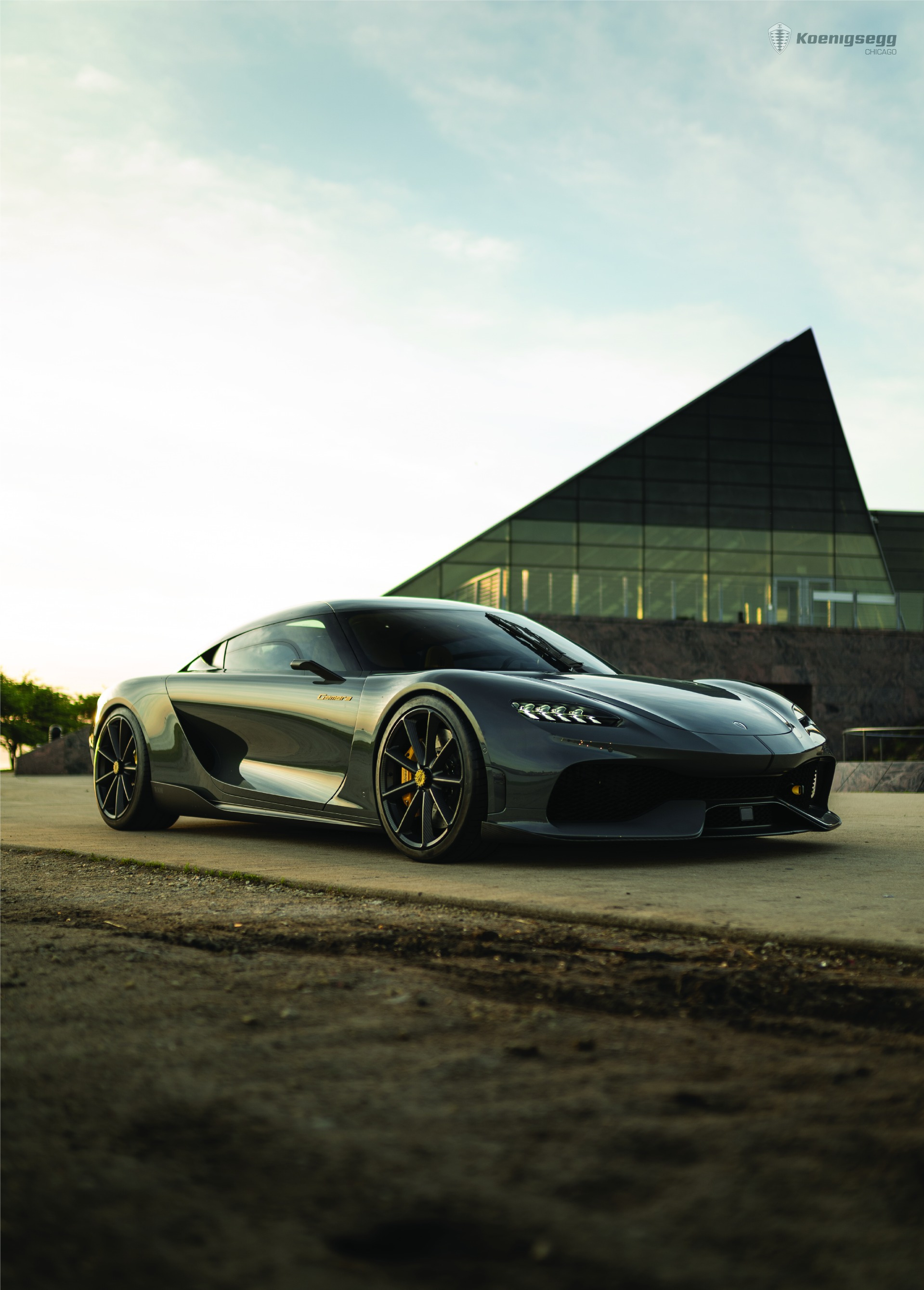 http://www.koenigseggchicago.com/galleria_images/45/45_p8_l.jpg