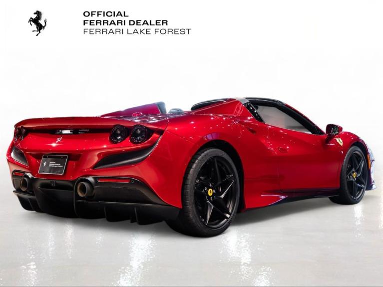 http://www.koenigseggchicago.com/galleria_images/68/68_p10_f.jpg