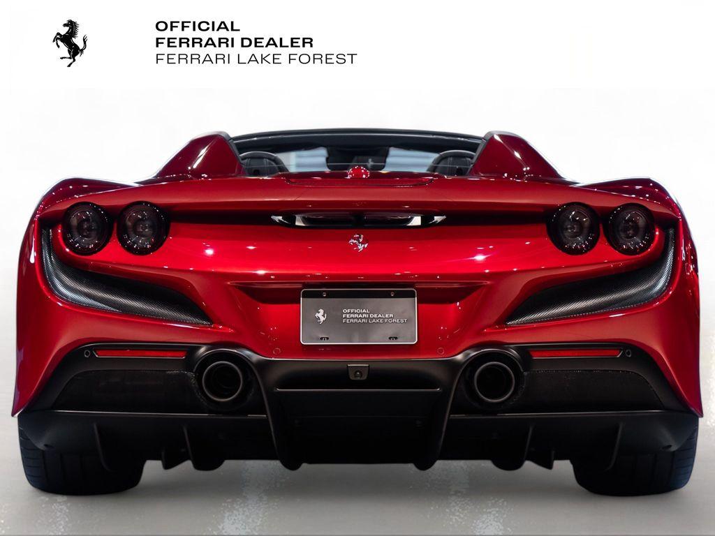 http://www.koenigseggchicago.com/galleria_images/68/68_p11_l.jpg