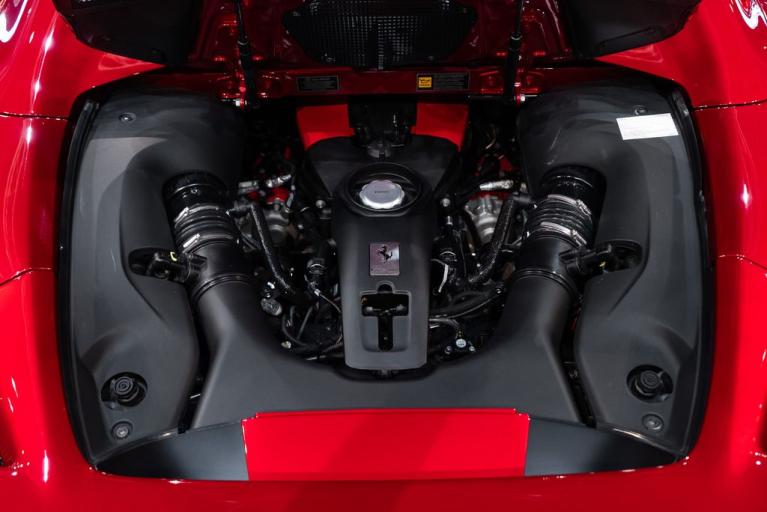 http://www.koenigseggchicago.com/galleria_images/68/68_p18_f.jpg