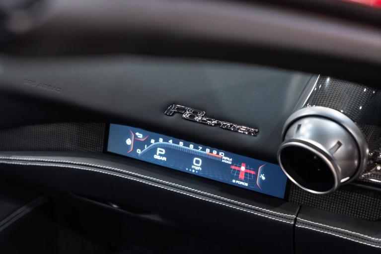 http://www.koenigseggchicago.com/galleria_images/68/68_p39_f.jpg