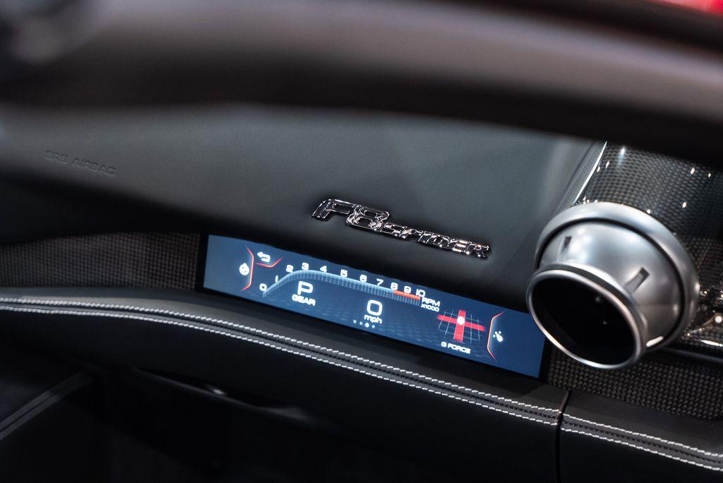http://www.koenigseggchicago.com/galleria_images/68/68_p39_l.jpg