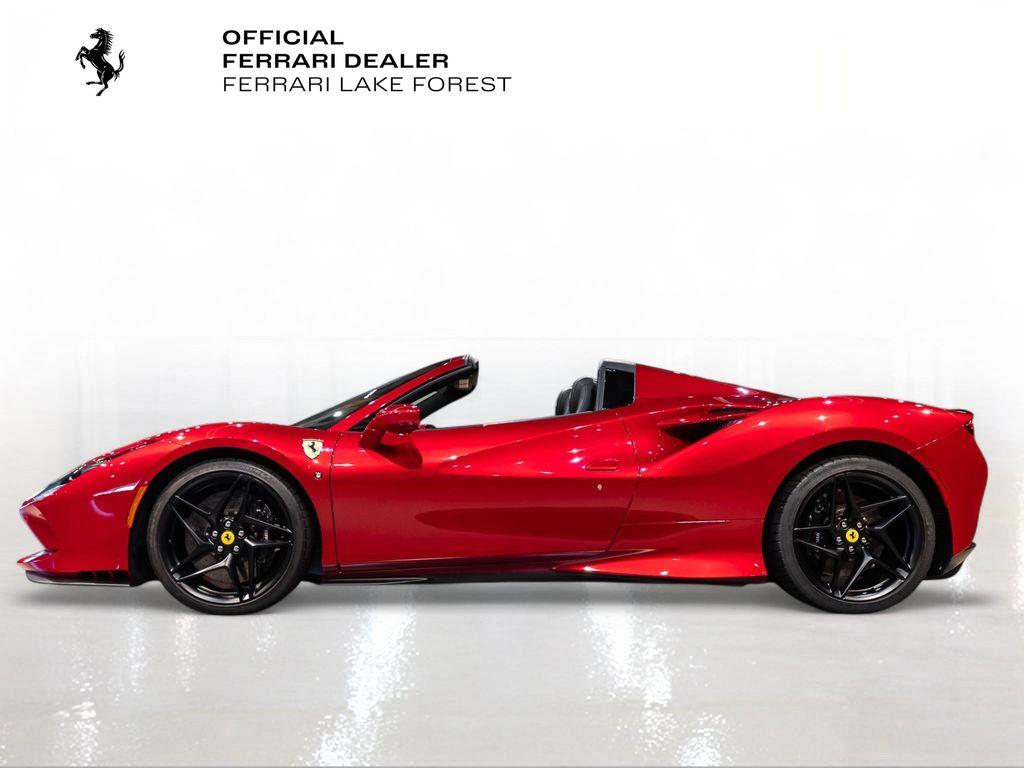http://www.koenigseggchicago.com/galleria_images/68/68_p3_l.jpg