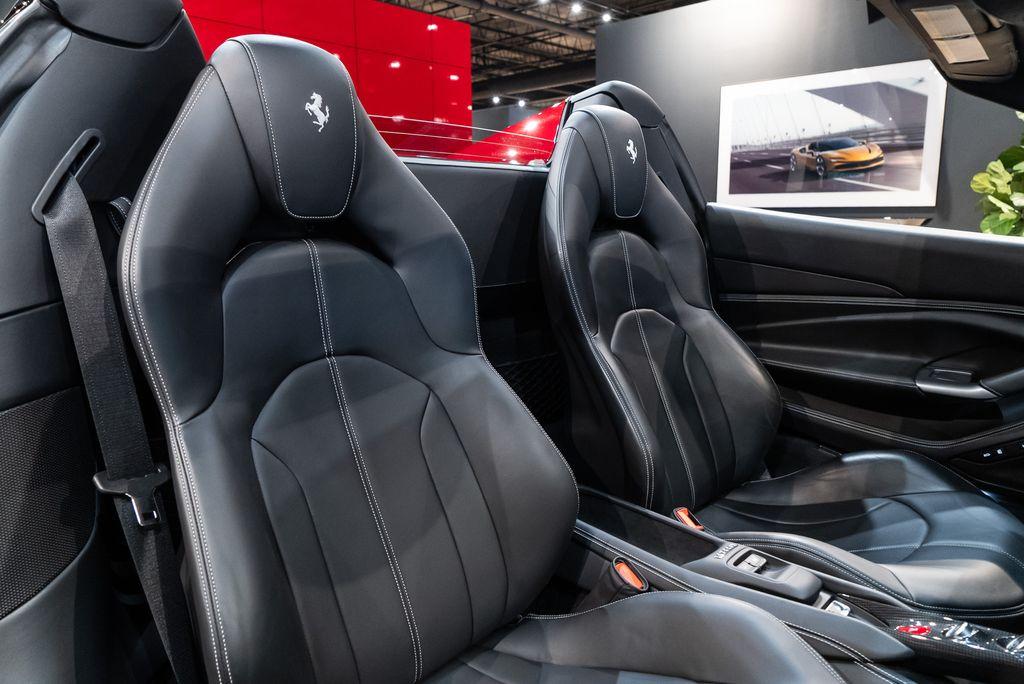 http://www.koenigseggchicago.com/galleria_images/68/68_p41_l.jpg