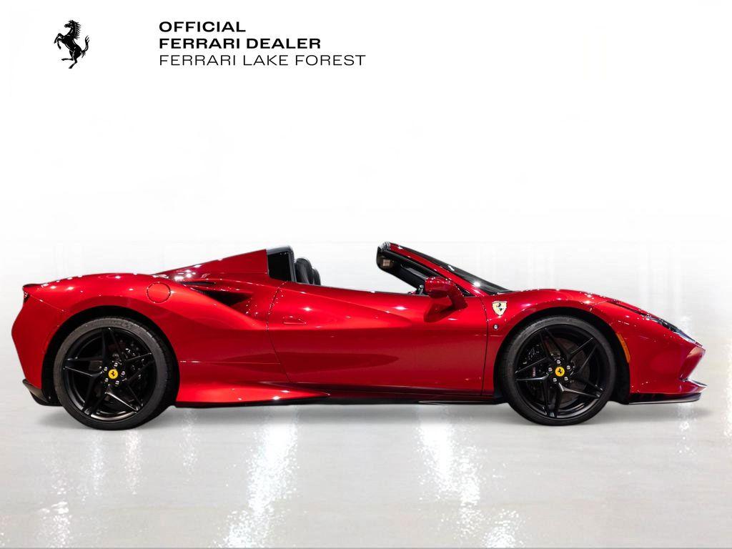 http://www.koenigseggchicago.com/galleria_images/68/68_p9_l.jpg