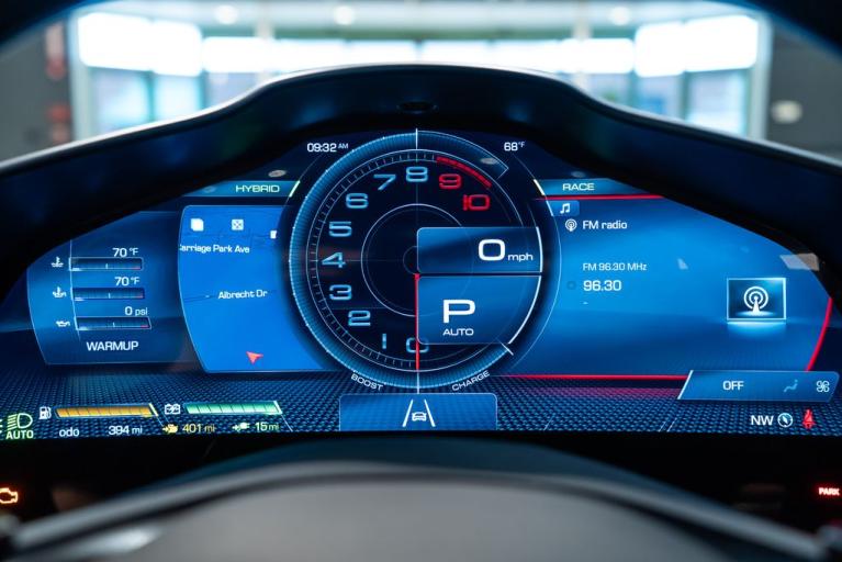 http://www.koenigseggchicago.com/galleria_images/71/71_p26_f.jpg