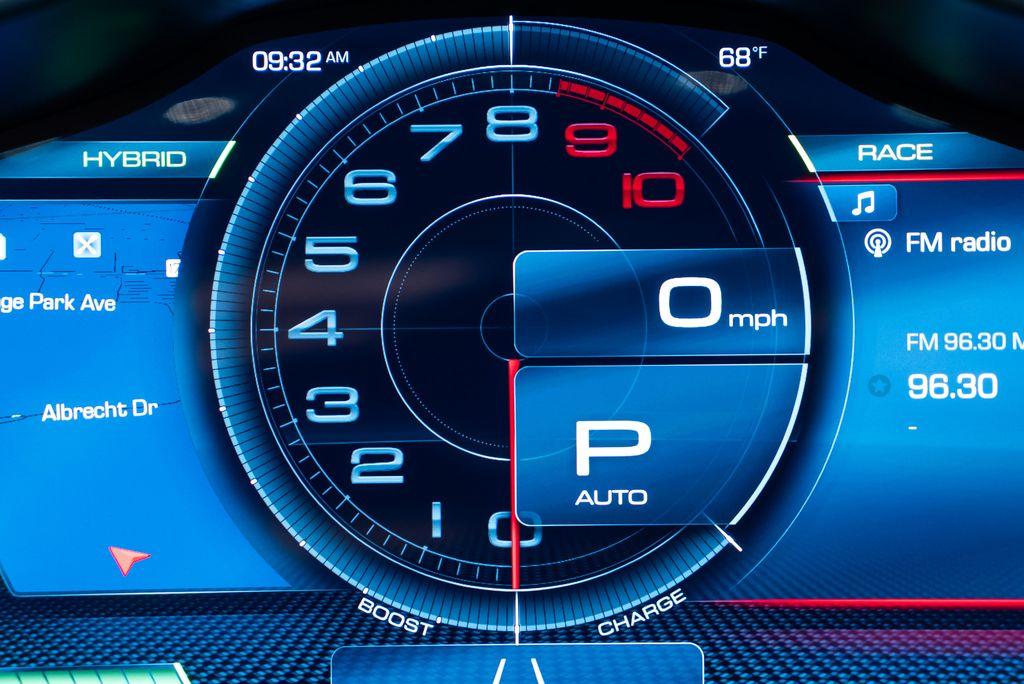 http://www.koenigseggchicago.com/galleria_images/71/71_p27_l.jpg