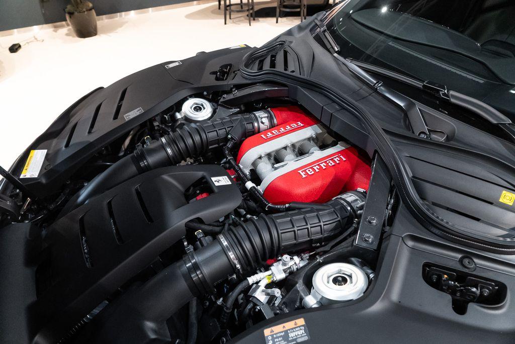 http://www.koenigseggchicago.com/galleria_images/76/76_p17_l.jpg
