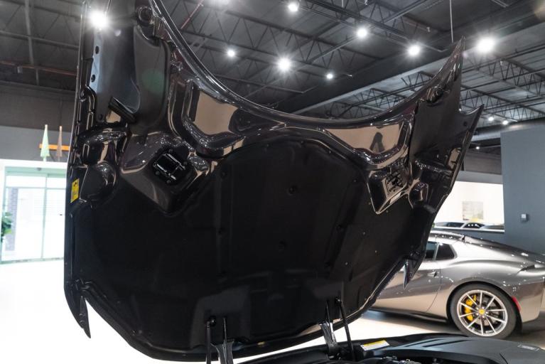 http://www.koenigseggchicago.com/galleria_images/76/76_p20_f.jpg