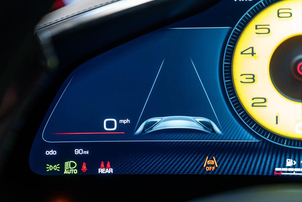 http://www.koenigseggchicago.com/galleria_images/76/76_p32_l.jpg