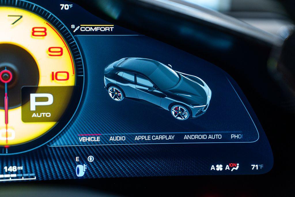 http://www.koenigseggchicago.com/galleria_images/76/76_p33_l.jpg