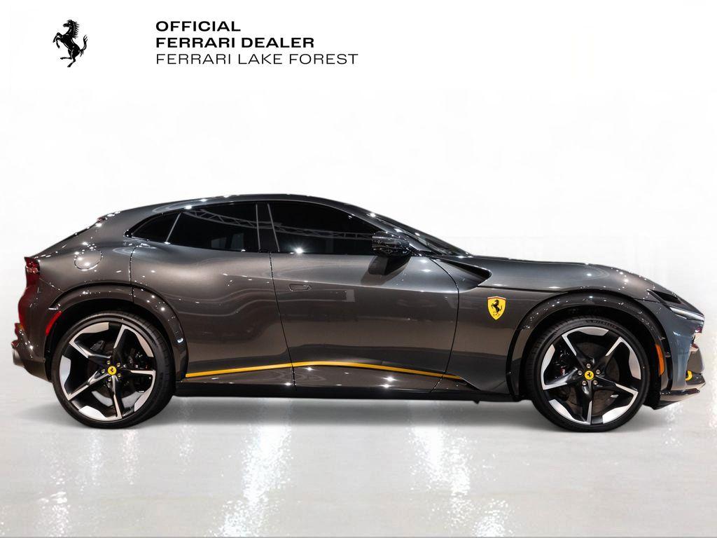 http://www.koenigseggchicago.com/galleria_images/76/76_p9_l.jpg