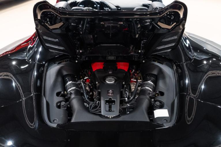 http://www.koenigseggchicago.com/galleria_images/77/77_p18_f.jpg