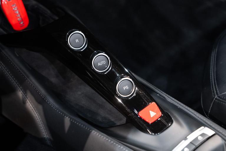 http://www.koenigseggchicago.com/galleria_images/77/77_p37_f.jpg