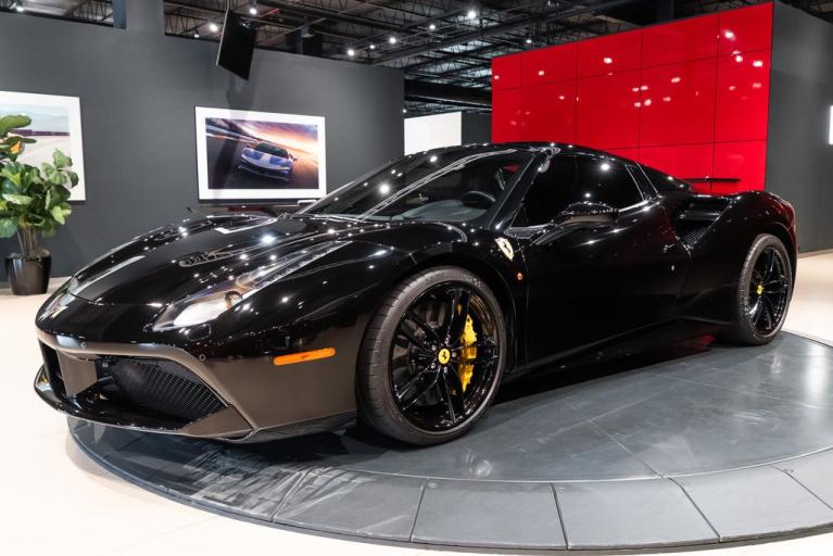 http://www.koenigseggchicago.com/galleria_images/77/77_p45_f.jpg