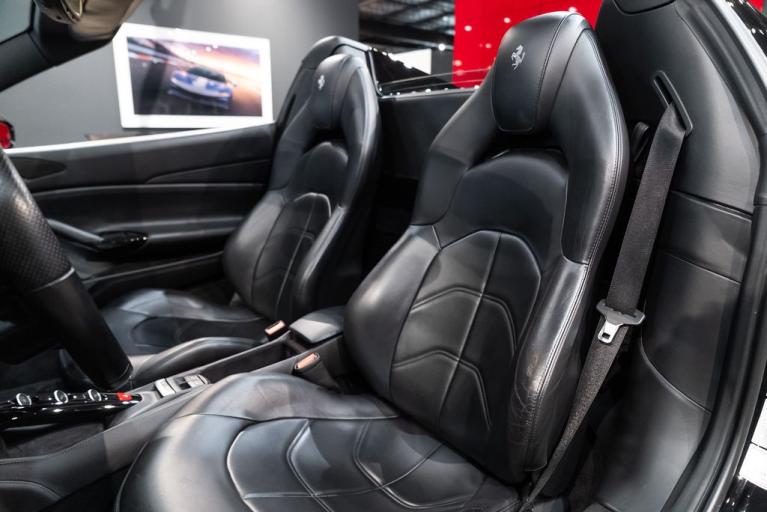 http://www.koenigseggchicago.com/galleria_images/77/77_p4_f.jpg