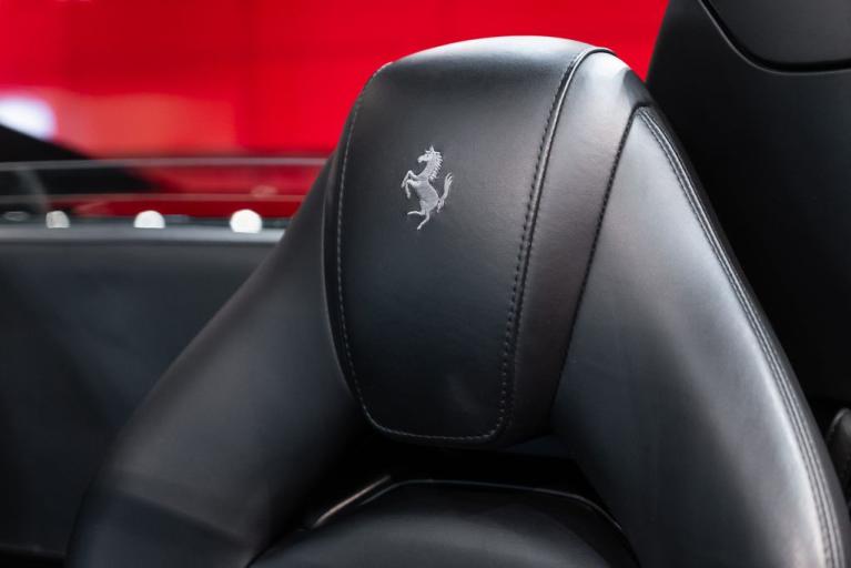 http://www.koenigseggchicago.com/galleria_images/77/77_p6_f.jpg