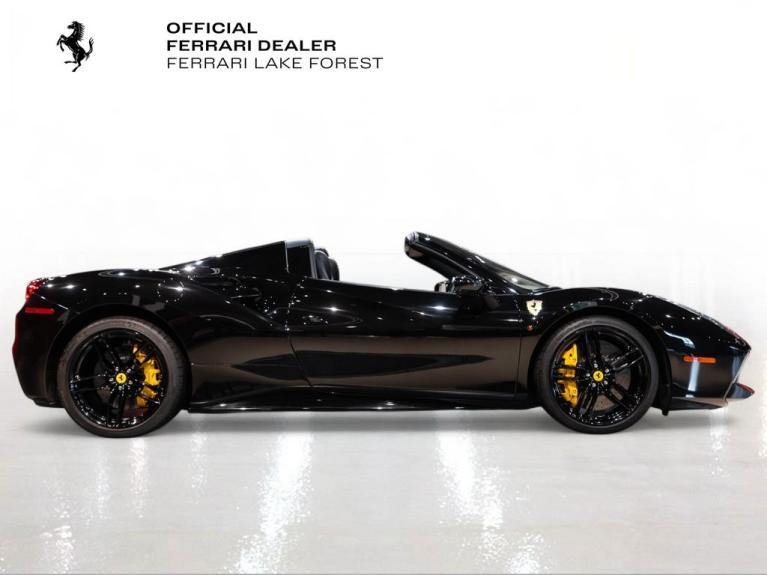 http://www.koenigseggchicago.com/galleria_images/77/77_p9_f.jpg