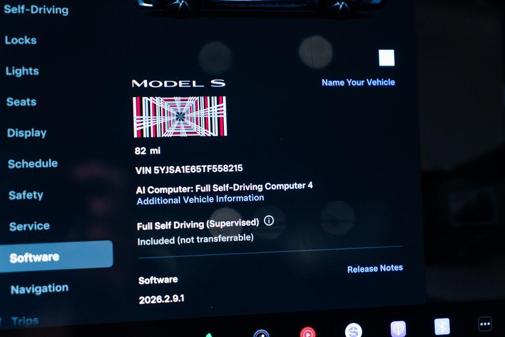 http://www.koenigseggchicago.com/galleria_images/78/78_p27_l.jpg