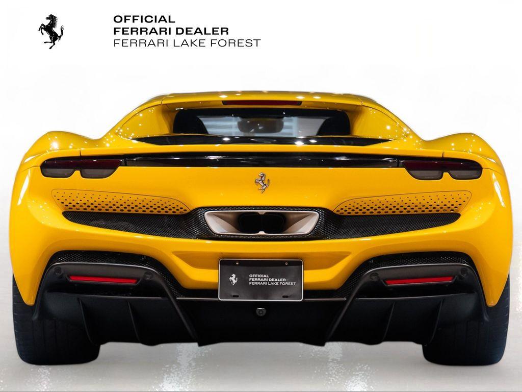 http://www.koenigseggchicago.com/galleria_images/79/79_p11_l.jpg