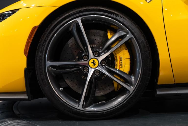 http://www.koenigseggchicago.com/galleria_images/79/79_p13_f.jpg