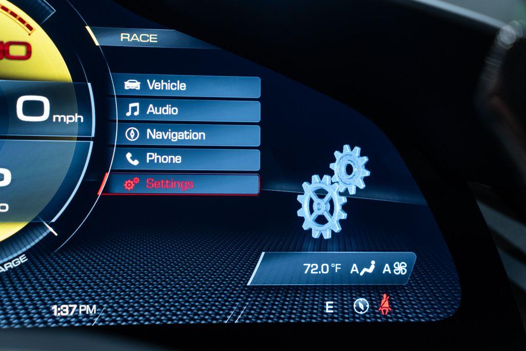 http://www.koenigseggchicago.com/galleria_images/79/79_p29_l.jpg