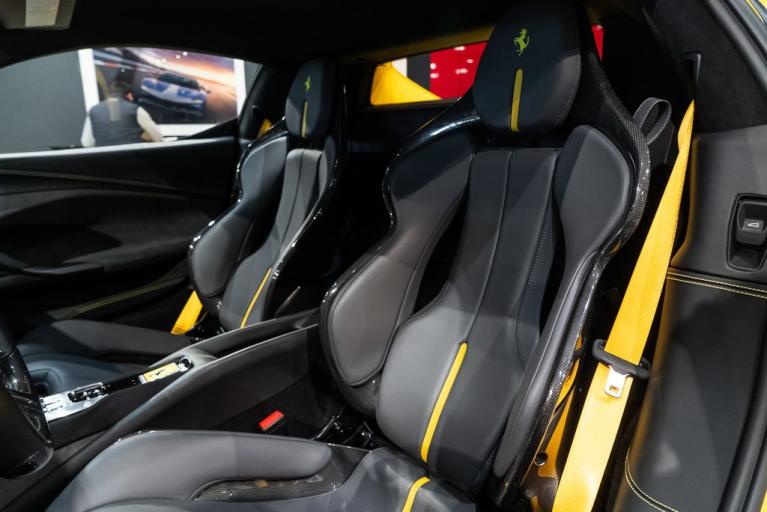 http://www.koenigseggchicago.com/galleria_images/79/79_p4_f.jpg