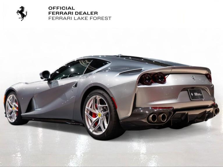 http://www.koenigseggchicago.com/galleria_images/80/80_p2_f.jpg