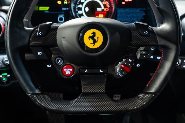 http://www.koenigseggchicago.com/galleria_images/80/80_p31_f.jpg
