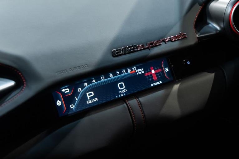 http://www.koenigseggchicago.com/galleria_images/80/80_p46_f.jpg