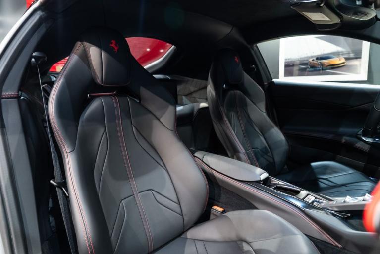http://www.koenigseggchicago.com/galleria_images/80/80_p51_f.jpg