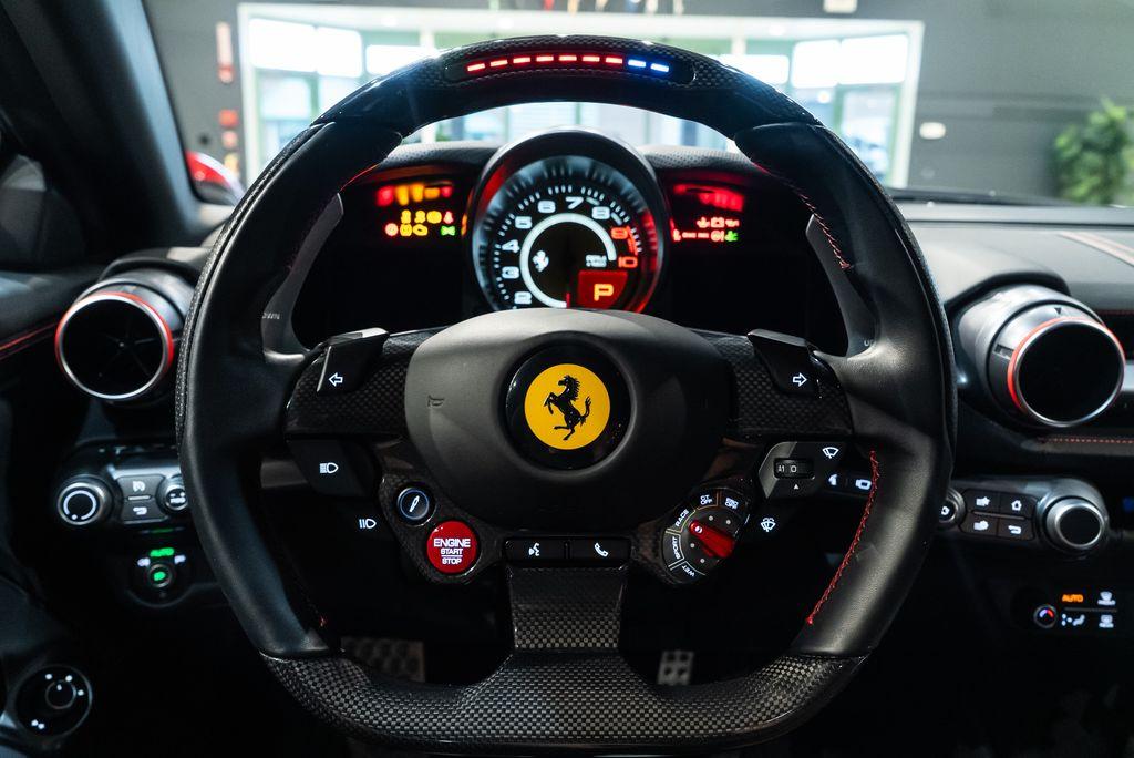 http://www.koenigseggchicago.com/galleria_images/80/80_p5_l.jpg