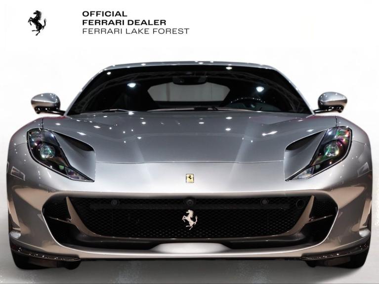 http://www.koenigseggchicago.com/galleria_images/80/80_p7_f.jpg