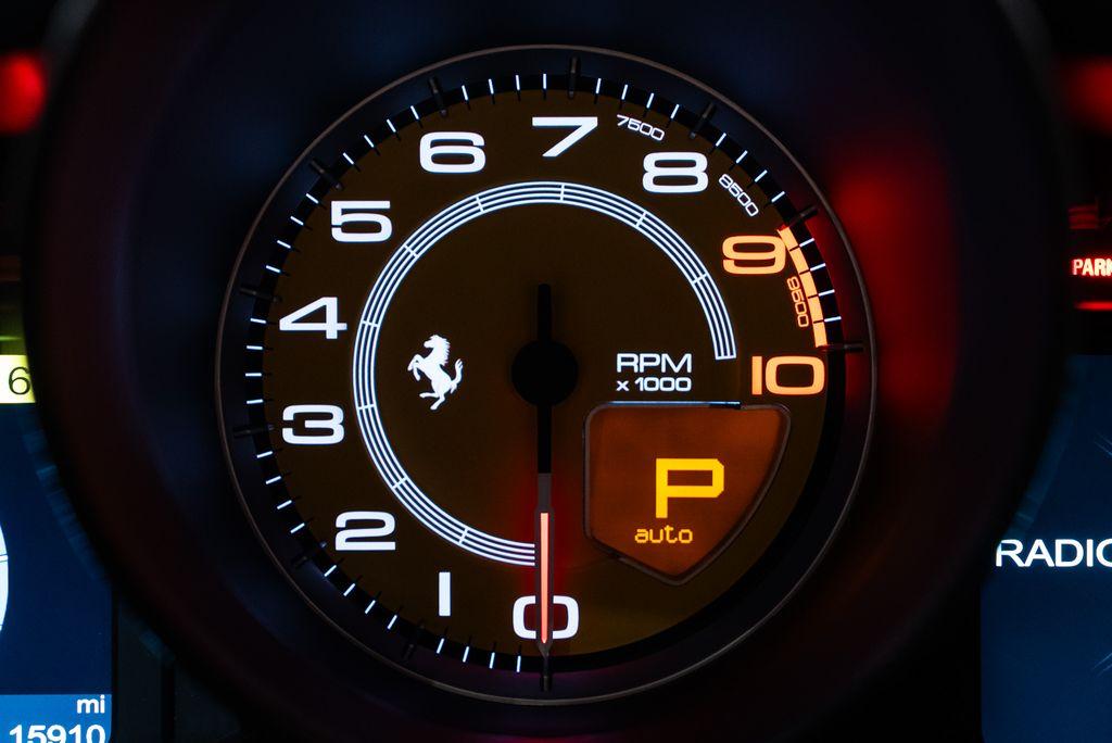 http://www.koenigseggchicago.com/galleria_images/81/81_p29_l.jpg