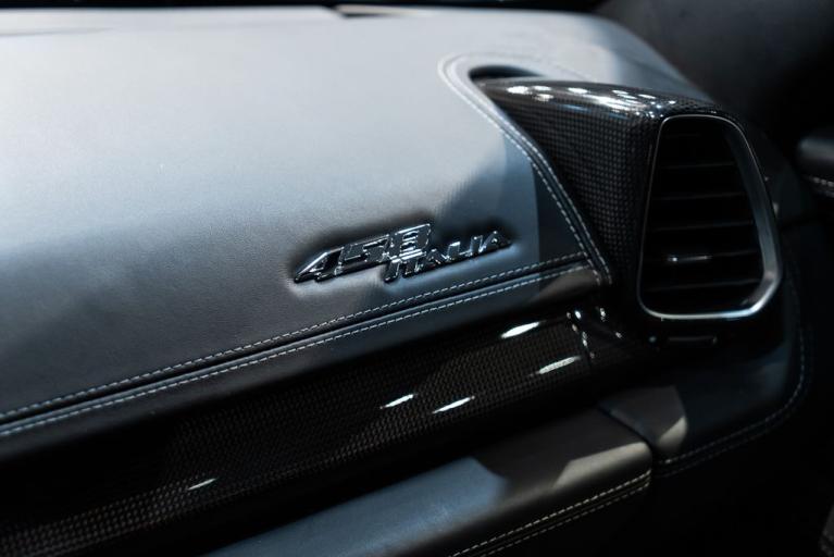 http://www.koenigseggchicago.com/galleria_images/81/81_p37_f.jpg