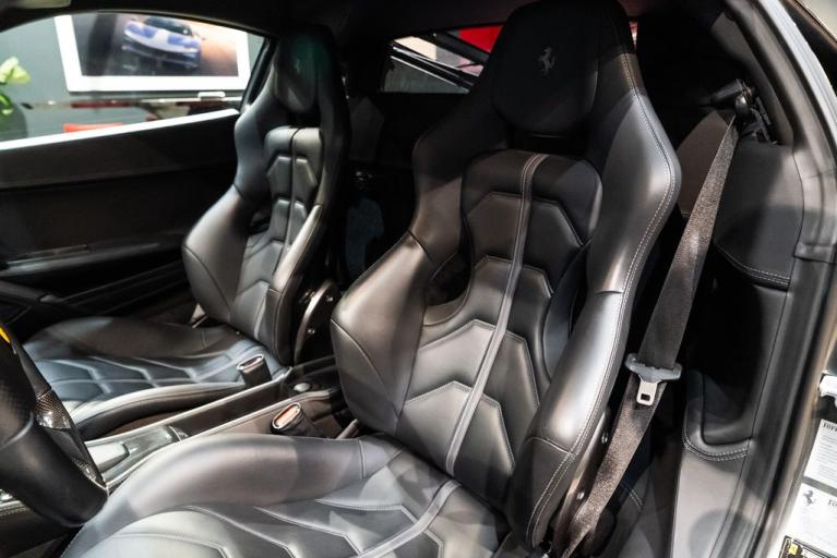 http://www.koenigseggchicago.com/galleria_images/81/81_p4_f.jpg