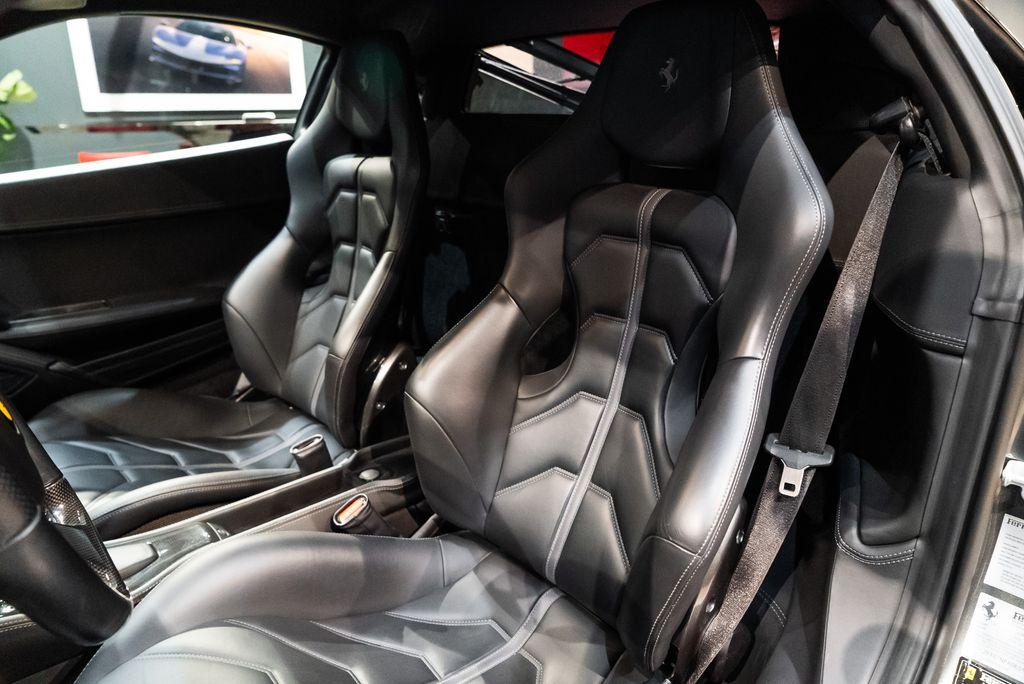 http://www.koenigseggchicago.com/galleria_images/81/81_p4_l.jpg