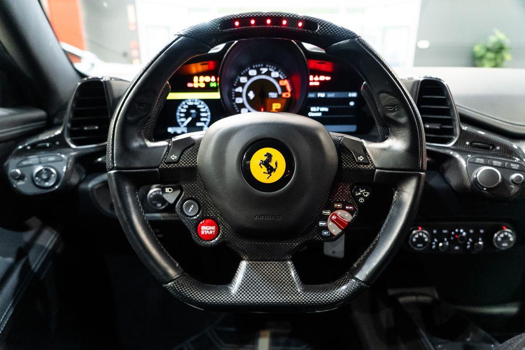 http://www.koenigseggchicago.com/galleria_images/81/81_p5_l.jpg