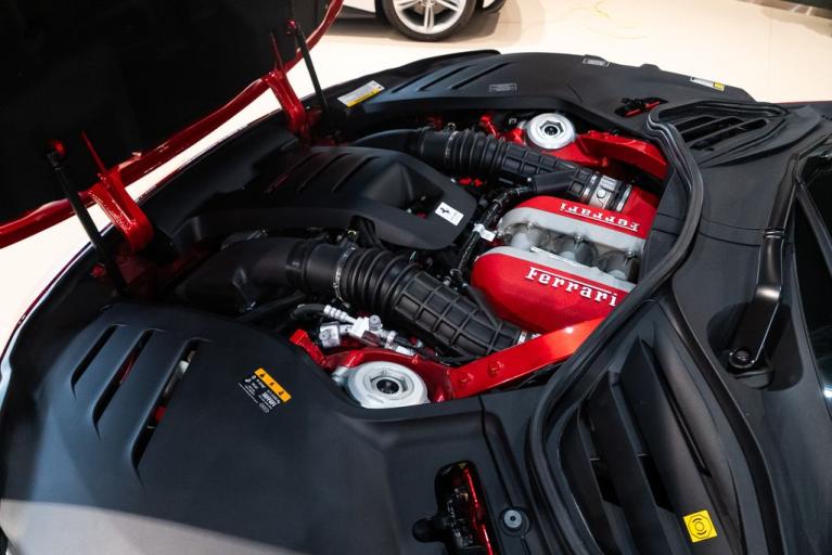 http://www.koenigseggchicago.com/galleria_images/83/83_p17_f.jpg