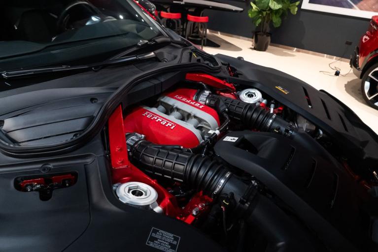 http://www.koenigseggchicago.com/galleria_images/83/83_p21_f.jpg