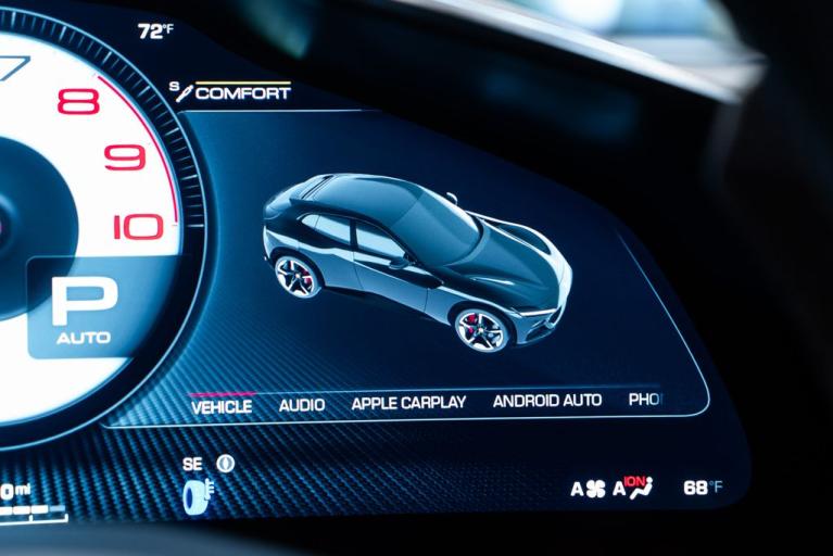 http://www.koenigseggchicago.com/galleria_images/83/83_p37_f.jpg