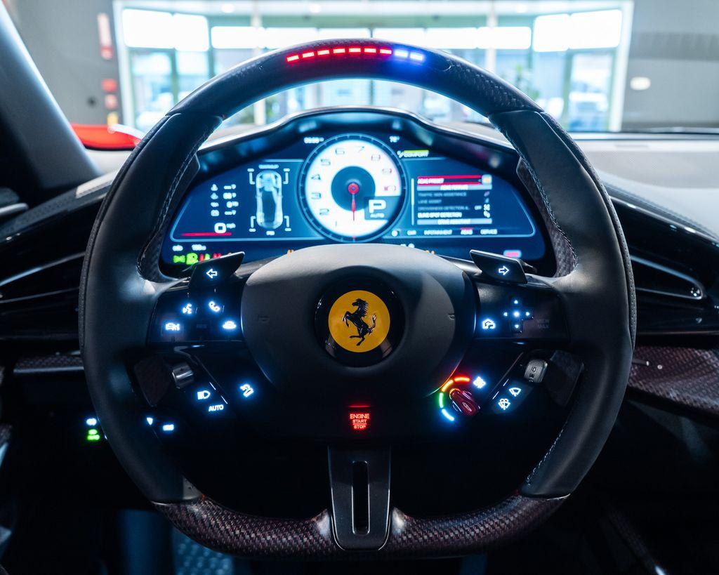 http://www.koenigseggchicago.com/galleria_images/83/83_p5_l.jpg
