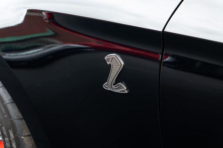 http://www.koenigseggchicago.com/galleria_images/86/86_p16_f.jpg